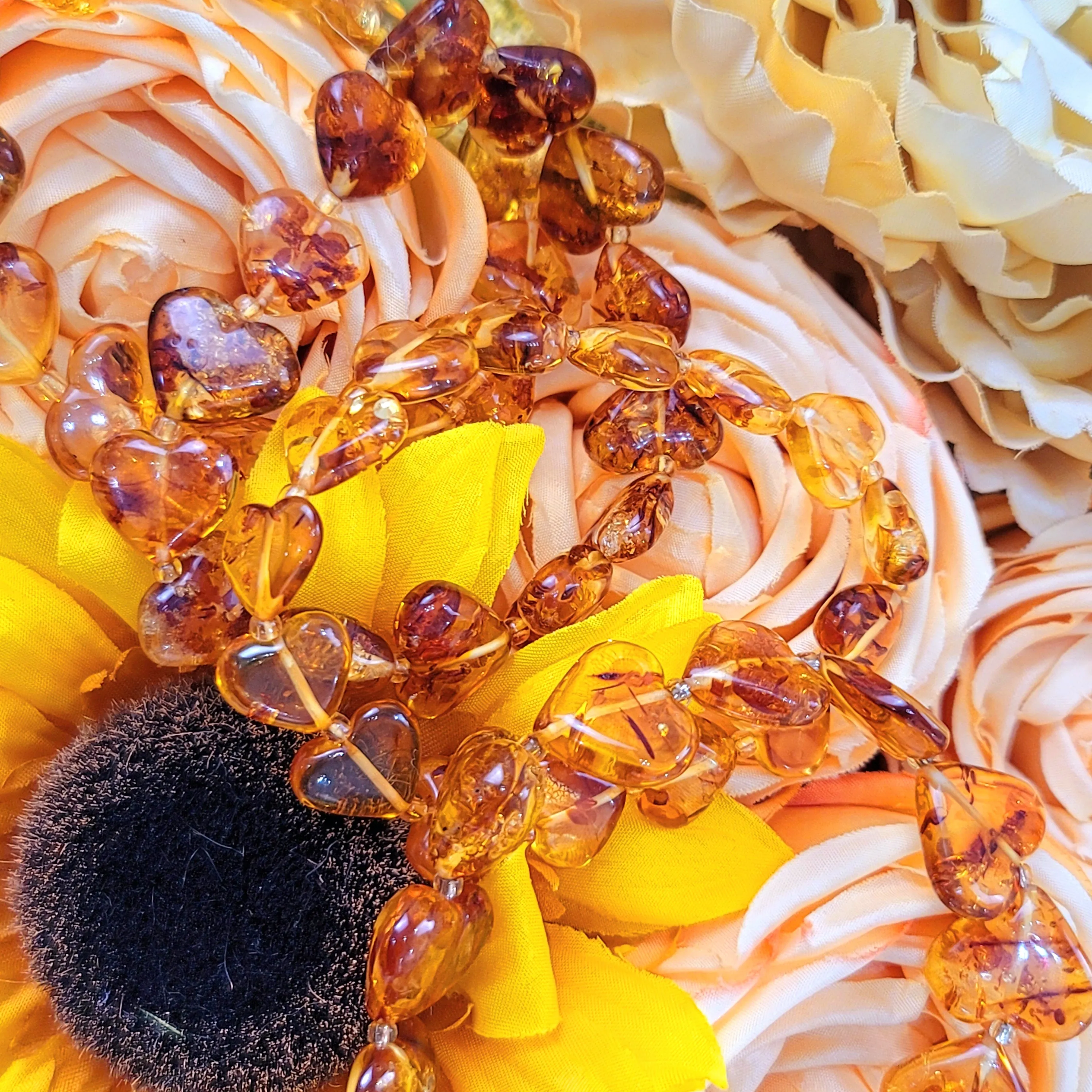 Baltic Flower Amber Heart Bracelet for Joy and Optimism
