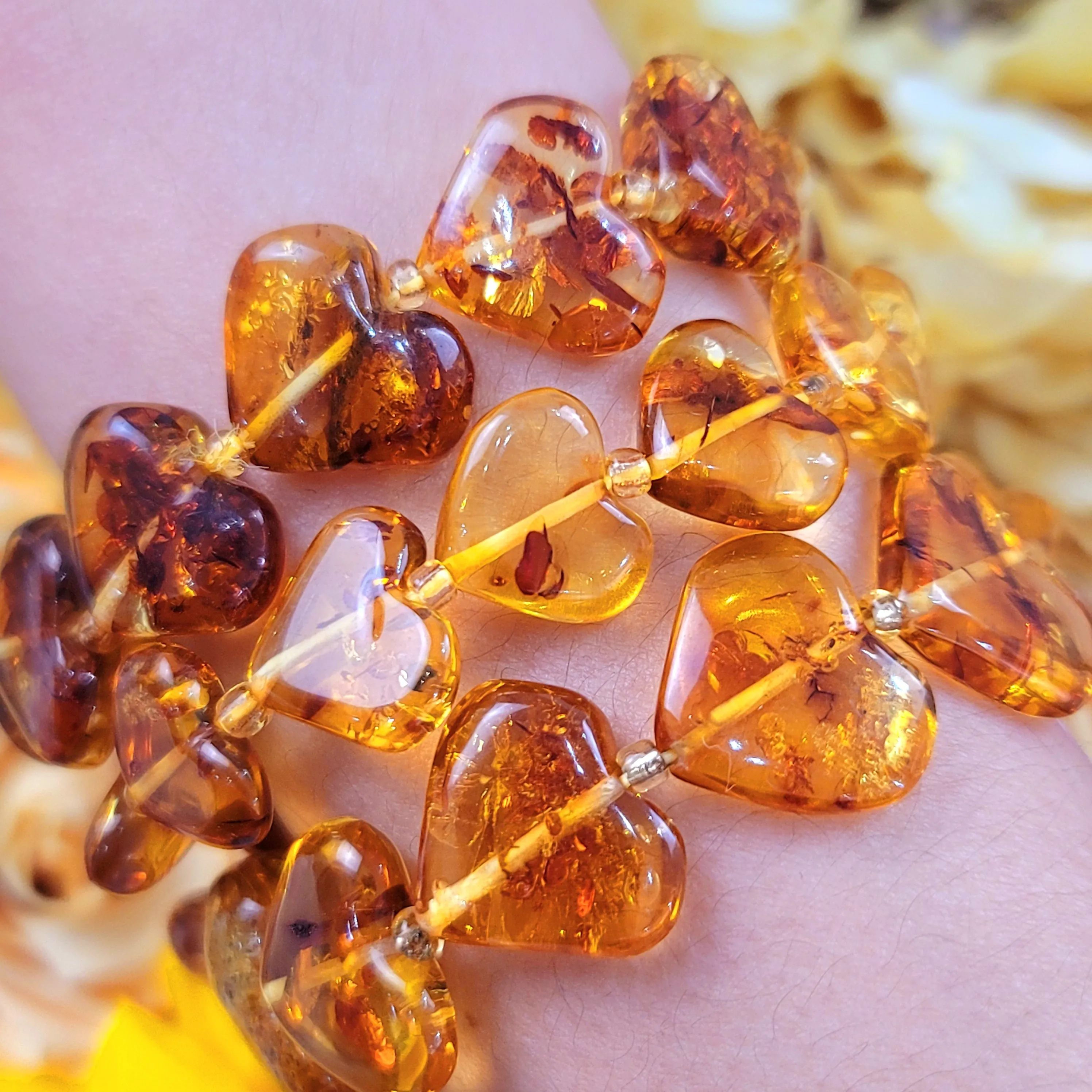 Baltic Flower Amber Heart Bracelet for Joy and Optimism