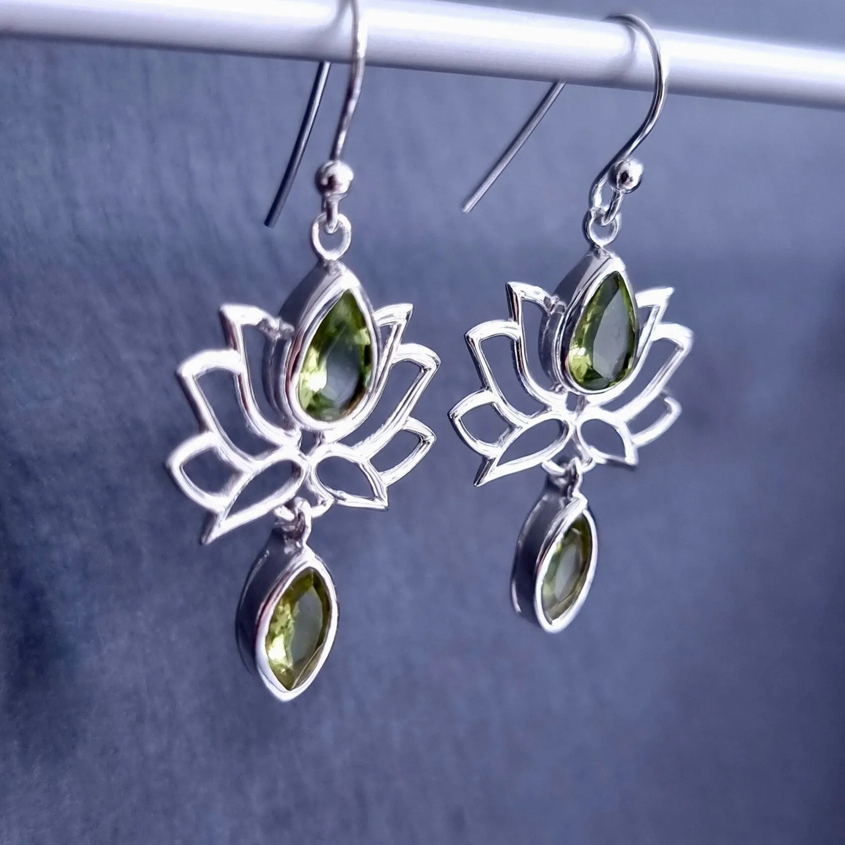 Facetted Peridot Lotus Flower Dangle Earrings, 925 Sterling Silver, E64PF
