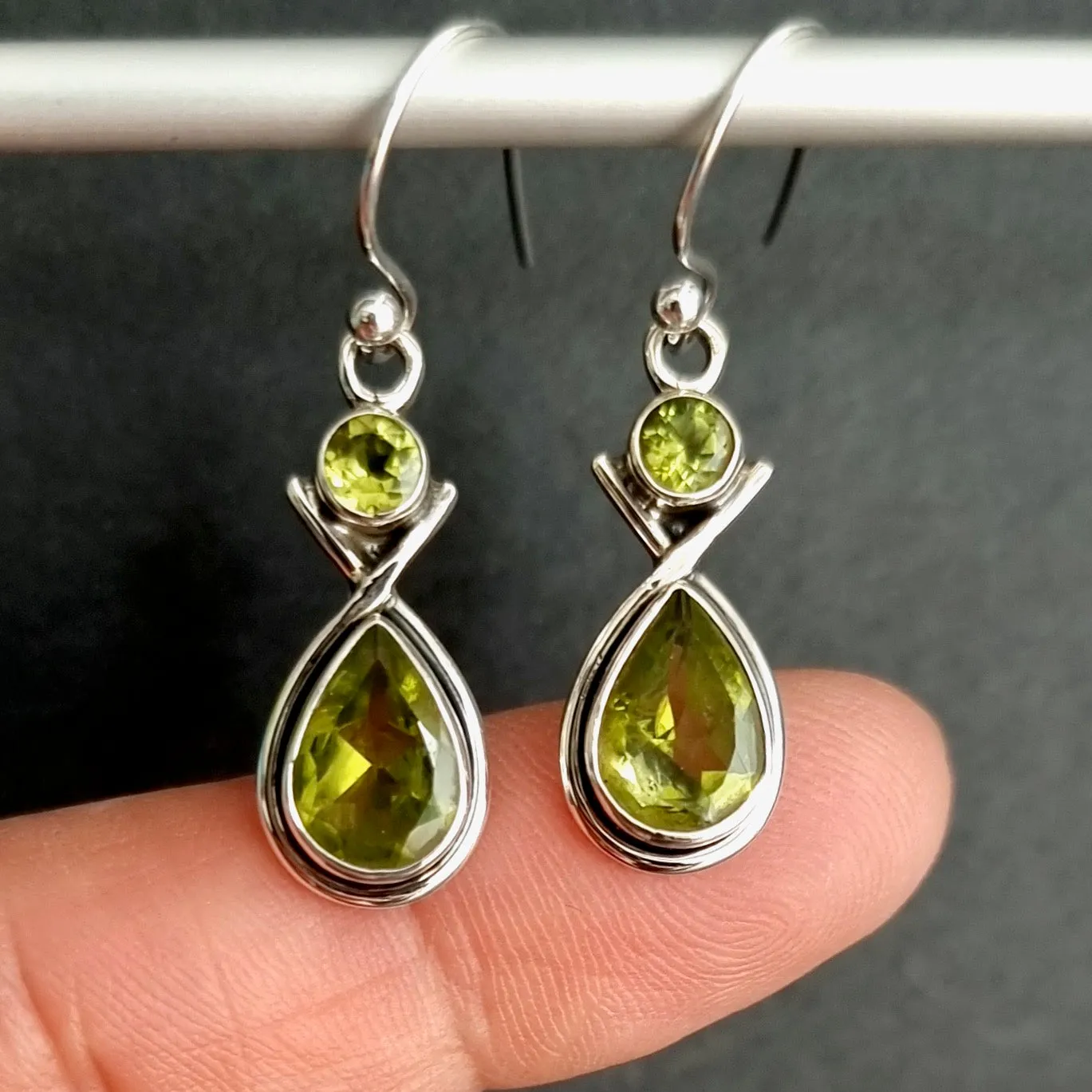 Facetted Peridot Multistone Teardrop 925 Silver Earrings, E1PER