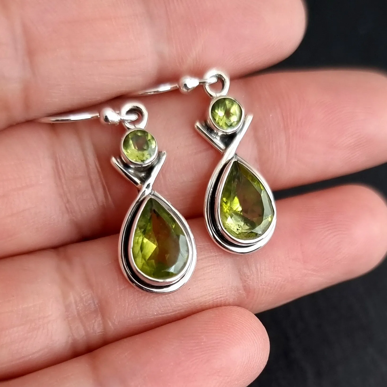 Facetted Peridot Multistone Teardrop 925 Silver Earrings, E1PER